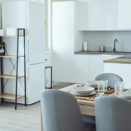 아파트 Modern 1-bedroom ǀ Ac, Free Parking 브라티슬라바