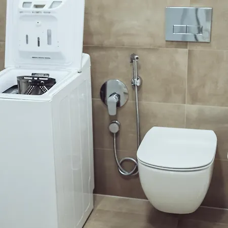 Modern 1-bedroom ǀ Ac, Free Parking * 브라티슬라바