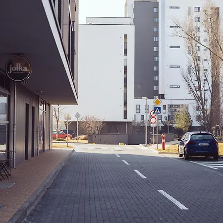 Modern ǀ Ac, Free Parking דירה ברטיסלאבה